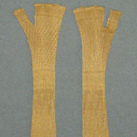 Ochre Silk Mittens c 1830