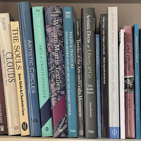 Bibliography - Arts & Crafts Textiles