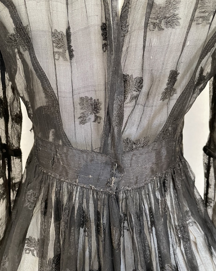Mourning Dress c 1818 | English & European Dress | Meg Andrews ...