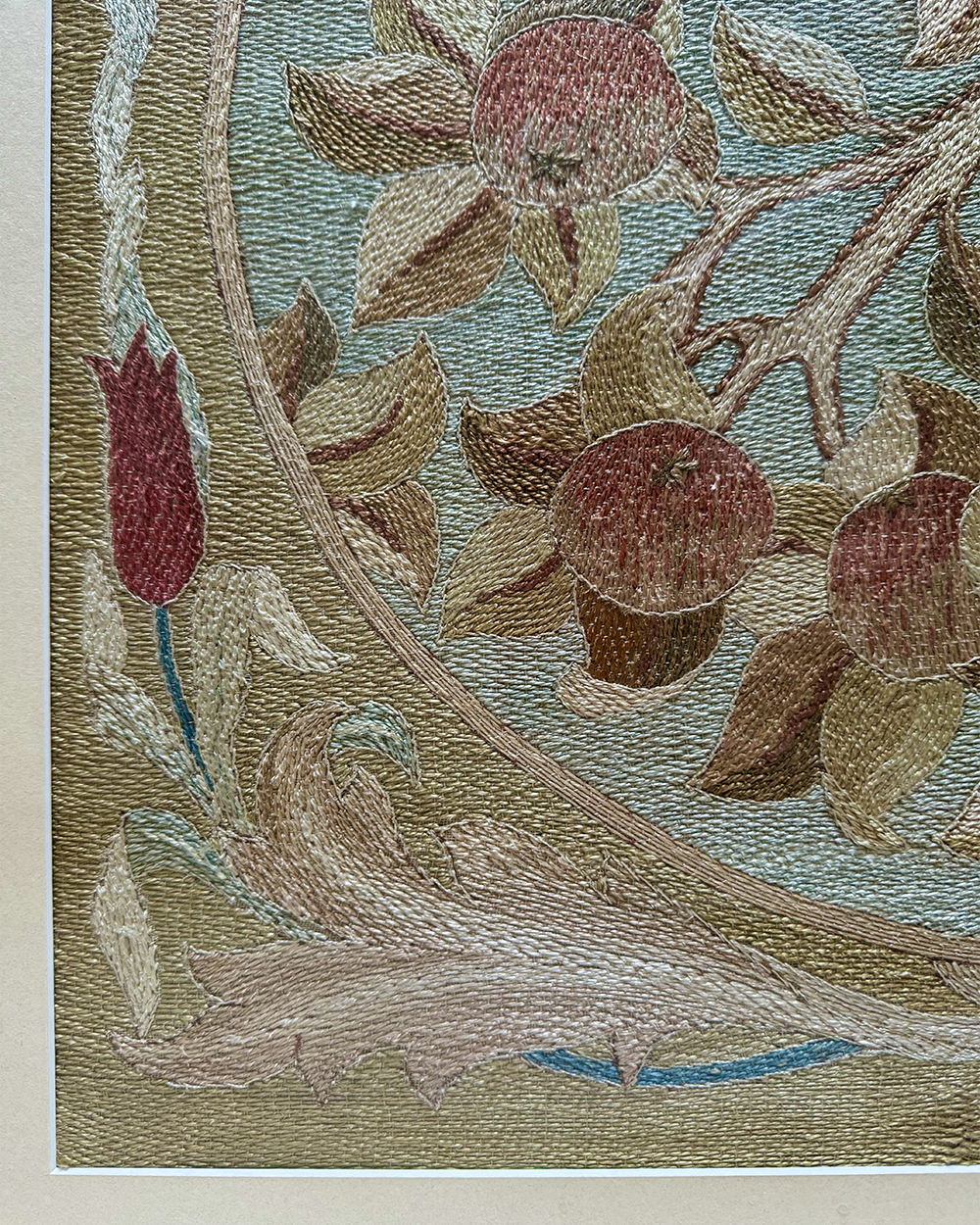 Morris & Co Apple Tree