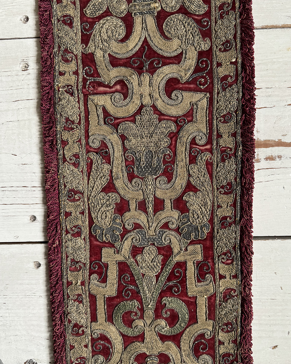 Italian Filé Velvet Runner