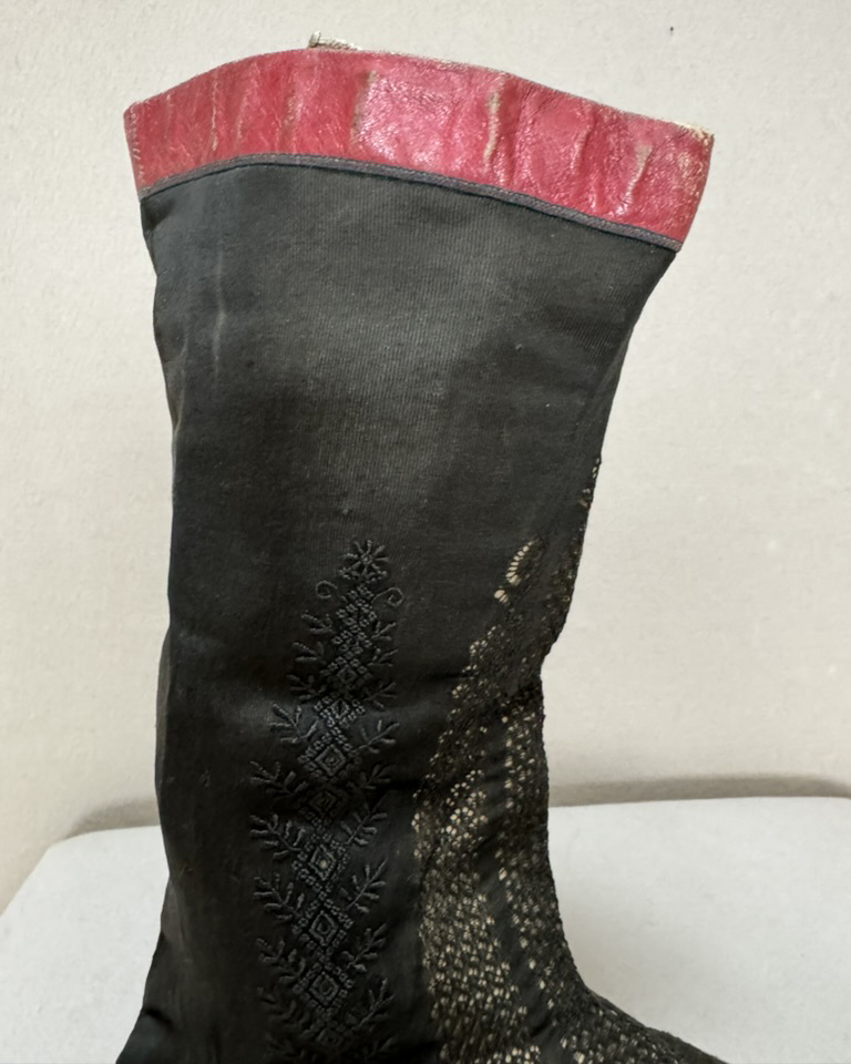 Rare Dress Opera Boots