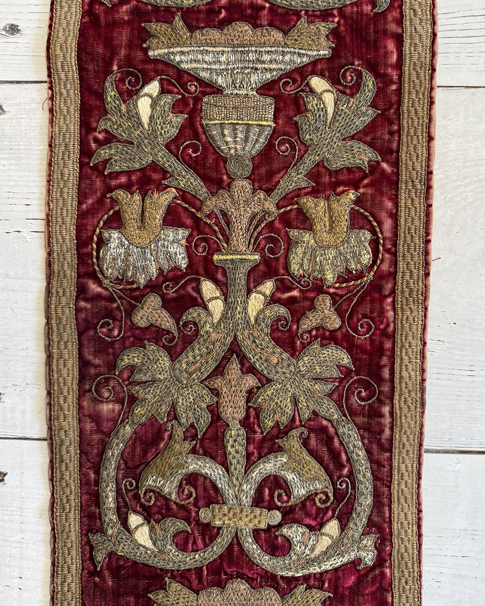 Italian Hanging/Runner