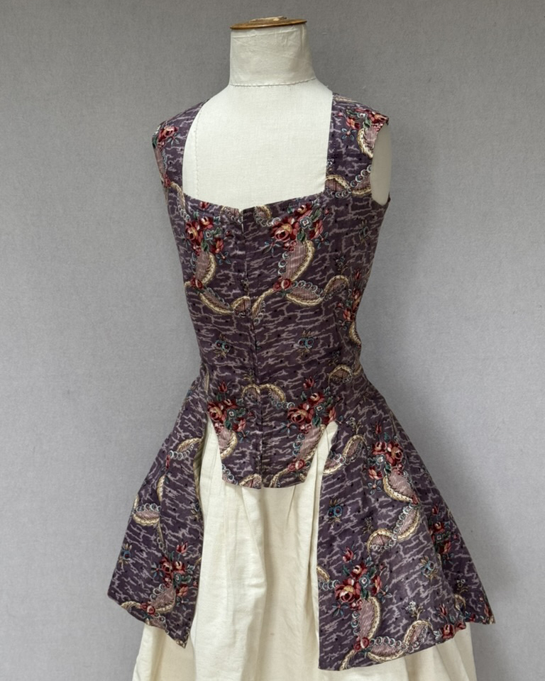 A Sleeveless Caracao