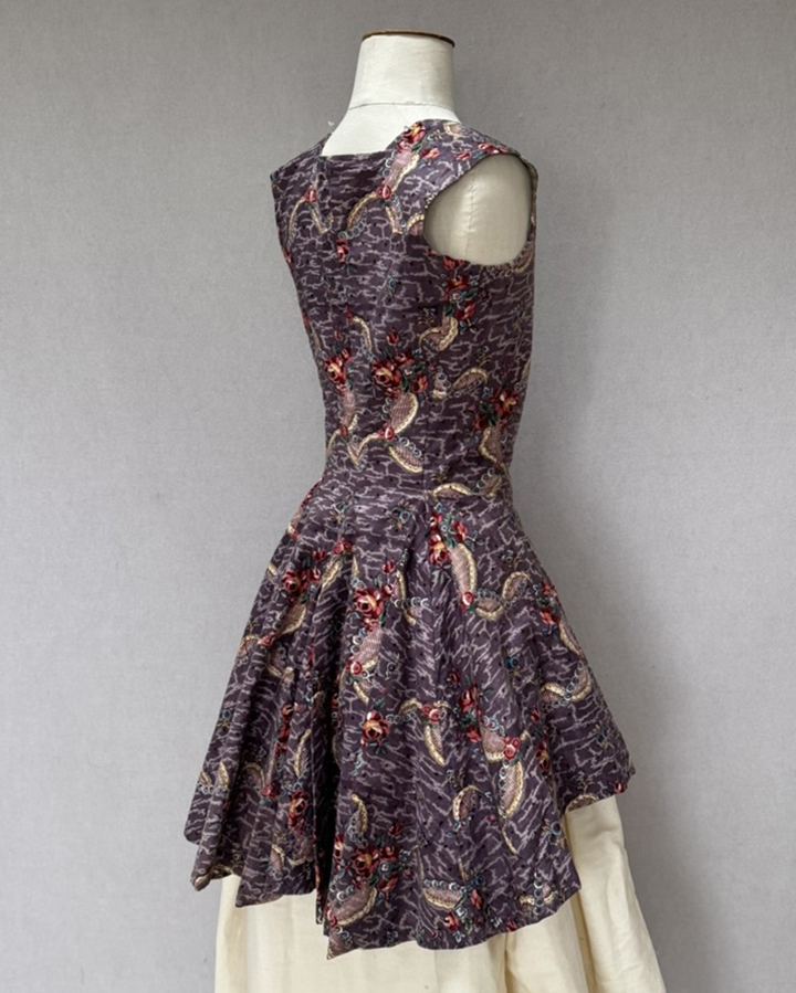 A Sleeveless Caracao