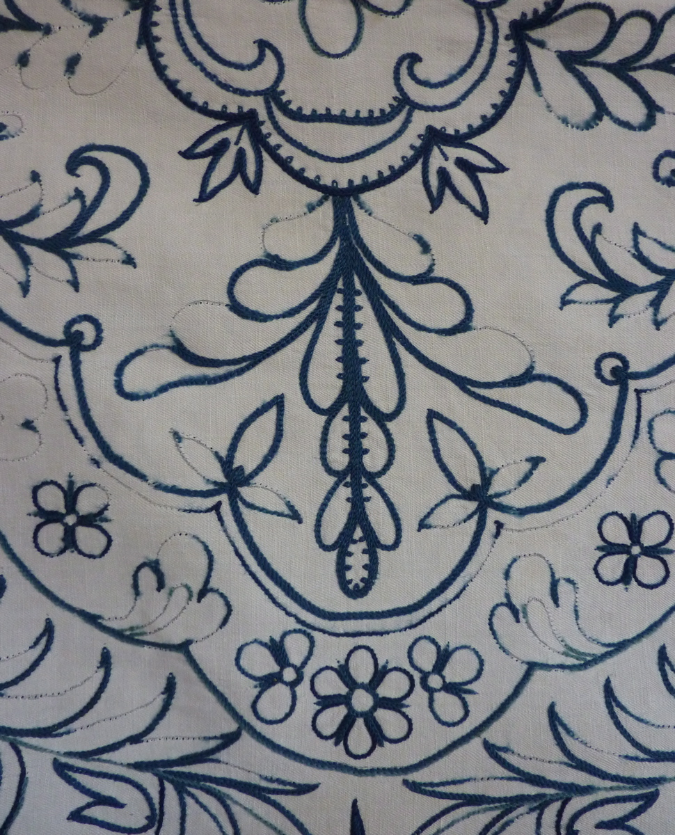 Crewel Work 1690-1730 | Embroidered Textiles | Meg Andrews - Antique ...