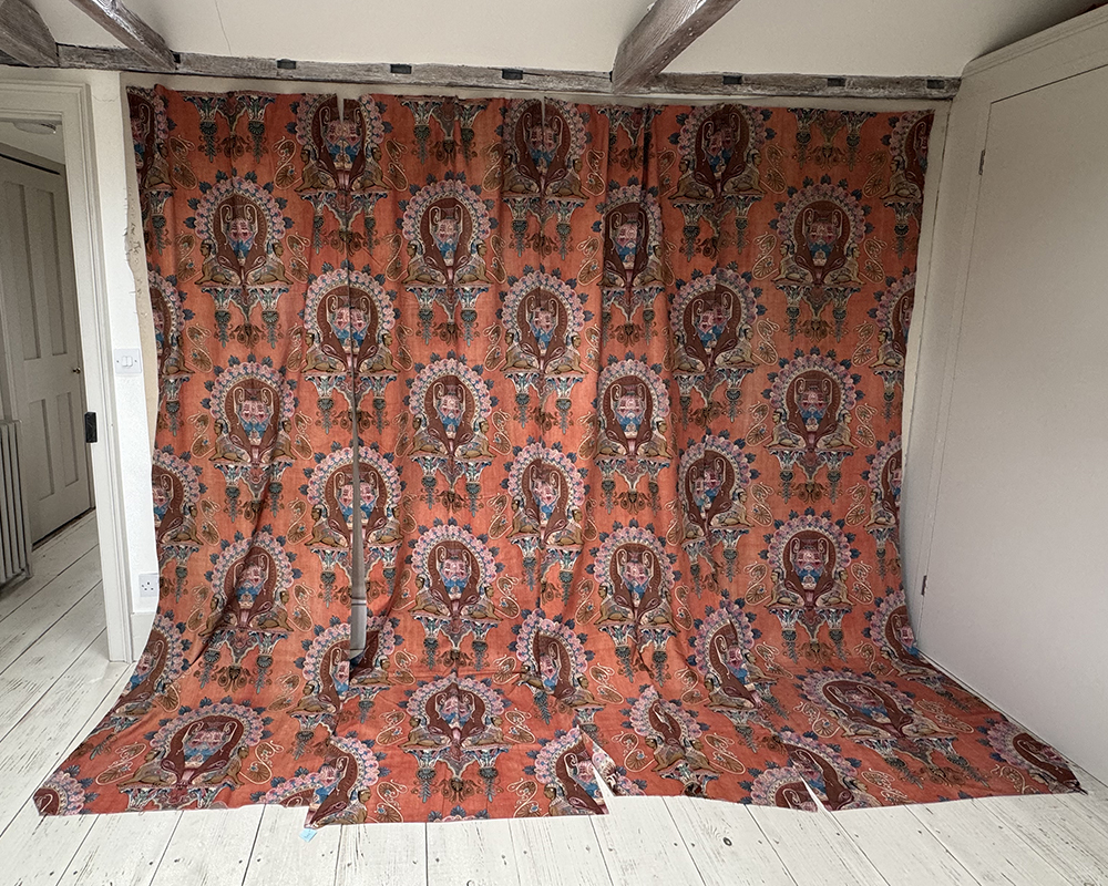 4 lengths Egyptian Revival