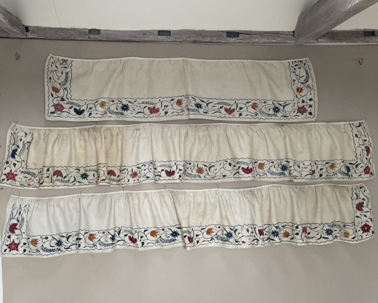 Crewel Bedhangings