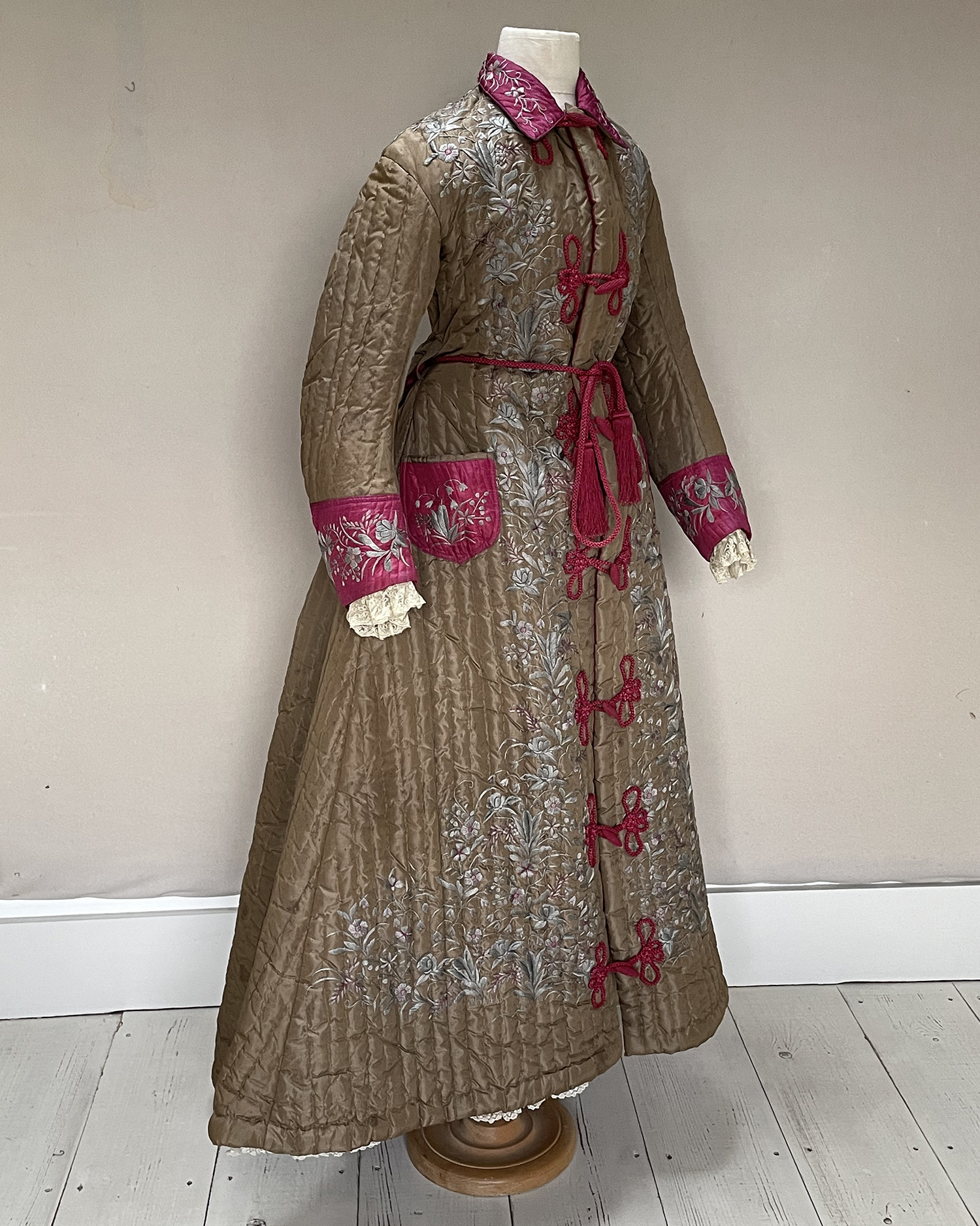Japanese Export Robe