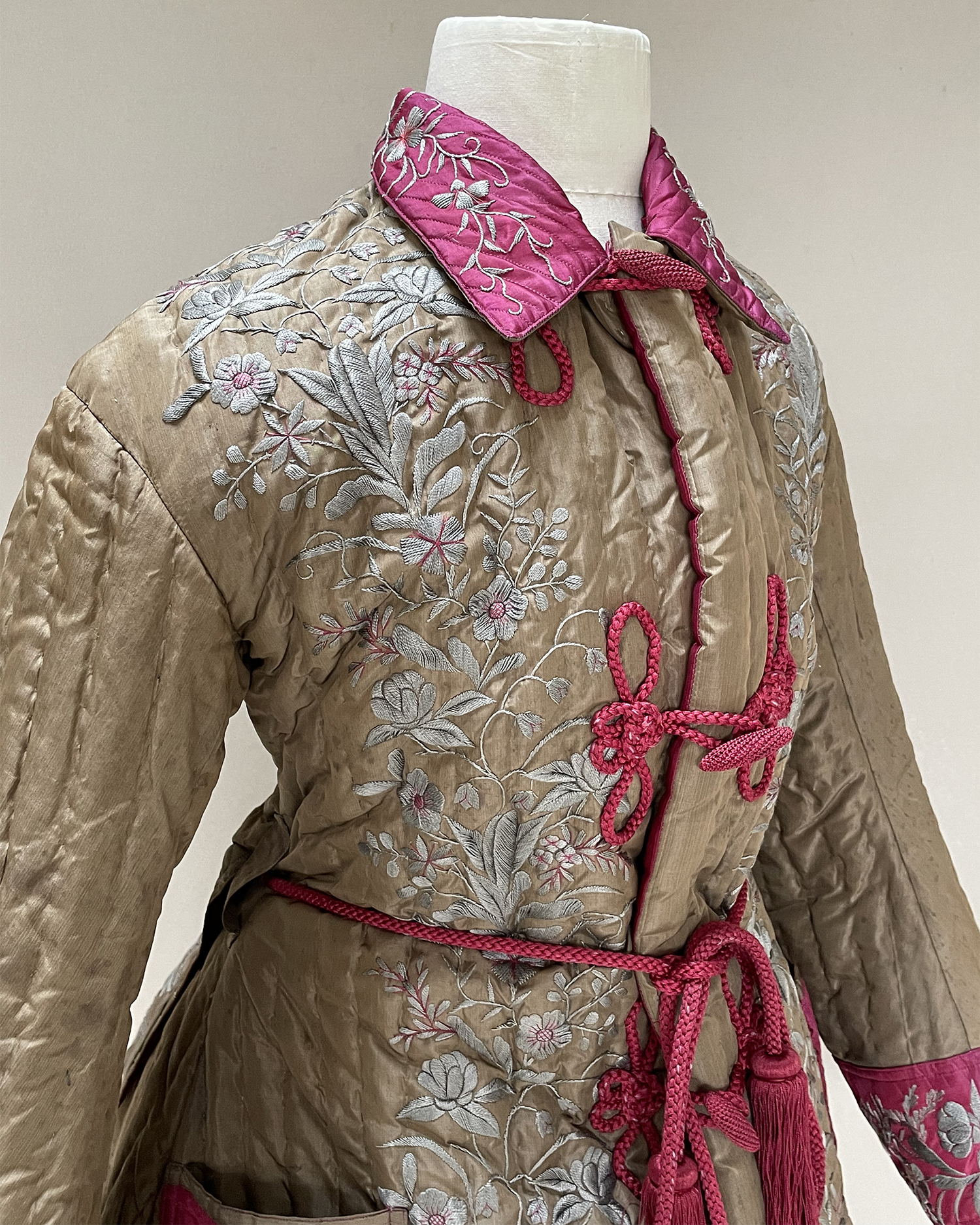 Japanese Export Robe