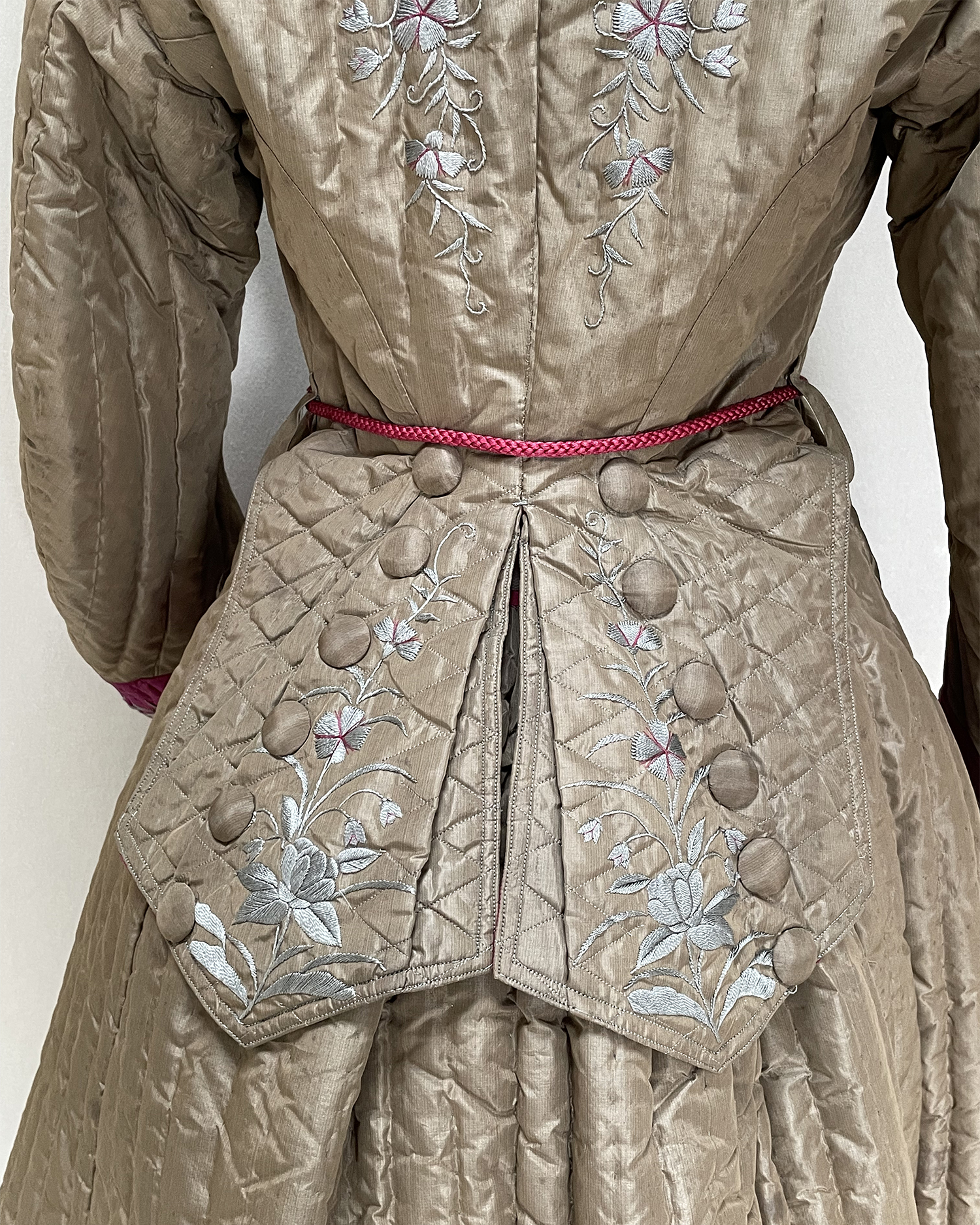 Japanese Export Robe