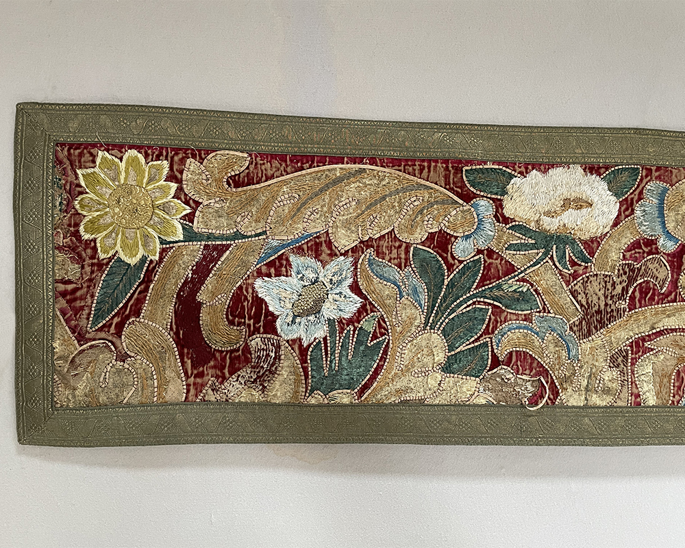 Italian Hanging/Runner