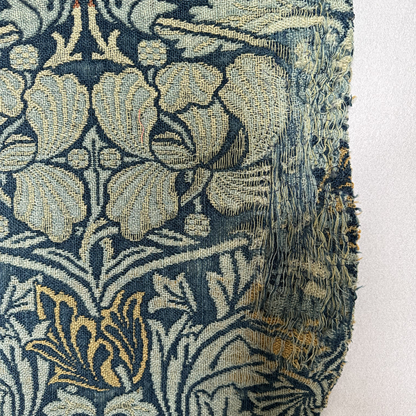 Morris <em>Tulip & Rose</em> D