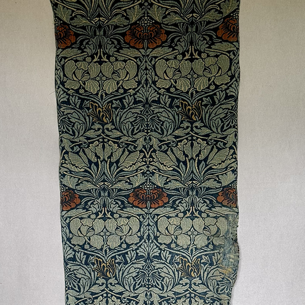 Morris <em>Tulip & Rose</em> D