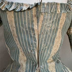 English Open Robe