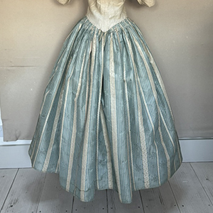 English Open Robe