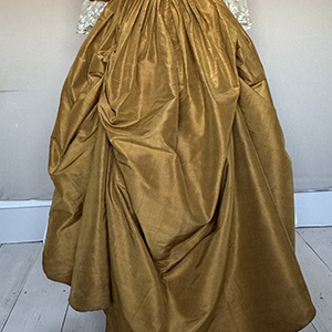 Amber Polonaise Robe