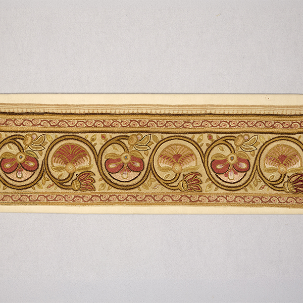 Leek <EM>Tanjore</EM> Lotus