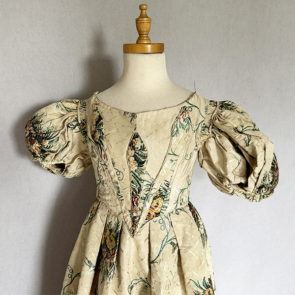 Girl's Spitalfields Dress c 1845/18th century silk