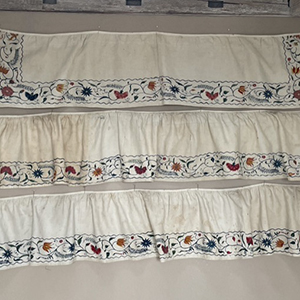 Crewel Bedhangings