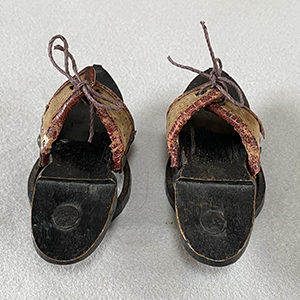Miniature Pattens