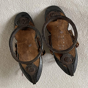 Miniature Pattens