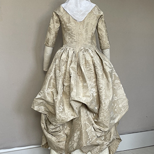 Robe a l'Anglaise 
